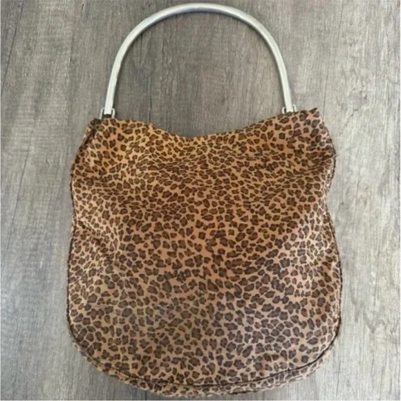 Bottega Veneta Cheetah 🐆 Print Hobo Bag - Picture 12 of 12